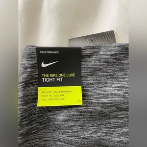 NWT Nike Leggins XS